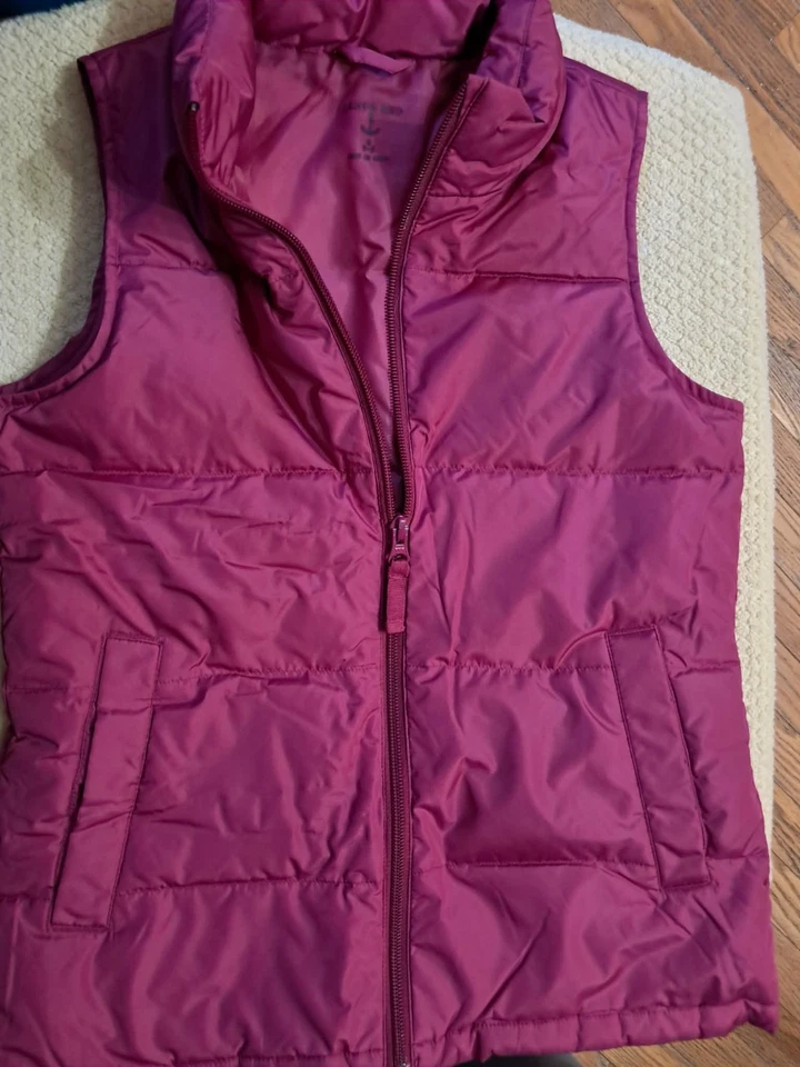 Chaleco acolchado Lands' End talla S para niña (fucsia) Foto 1 de 4