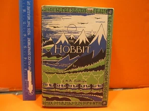 The Hobbit J.R.R. Tolkien Vintage 1966 Hard Cover, Dust Jacket - Bild 1 von 6