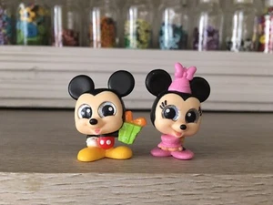Figuras exclusivas de cumpleaños de Mickey y Minnie Mouse con puertas de Disney regalo fiesta - Imagen 1 de 1