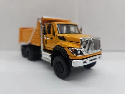 Camión de volteo Greenlight 2018 IH INTERNATIONAL camión de rocas tierra diésel volquete DCP Foto 1 de 4