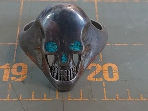 G&S Vintage 1989 Skulls Biker Ring Mens Sz 13.5 Silver Tone with Turquoise Eyes - Picture 1 of 7