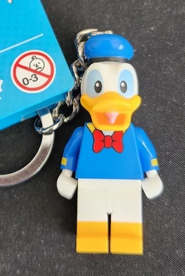 LEGO Disney Pato Donald Minifigura Llavero 854111 NUEVO NUEVO CON ETIQUETAS Foto 1 de 4
