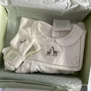 NWT Janie and Jack Layette One piece Outfit And Sock Set 3-6 Months Giraffe Boy - Picture 1 of 15