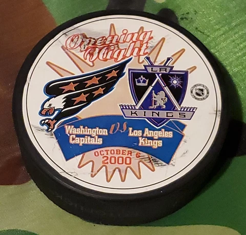 2000 OPENING NIGHT WASHINGTON CAPITALS VS LA KINGS FOTOPUCK NHL PUCK MADE= 🇨🇳 Cover