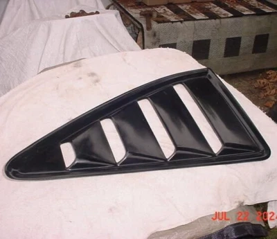 1976-1977 Dodge Aspen R/T, & Plymouth Volare Road Runner RH Window Louver 76-77 - Image 1 of 4