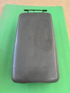 Lexus GS300 GS400 1998-2005 Center Console Armrest Cover Gray Used - Picture 1 of 5