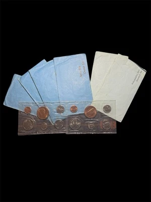 1977 Denver-6 -1979 Philadelphia-2 US Souvenir Mint Sets UNC  Original - Image 1 of 4