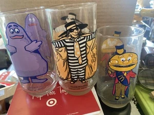 McDonalds Collector Series Glasses Hambuglar Grimace Mayor McCheese Vintage 1977 - Picture 1 of 8