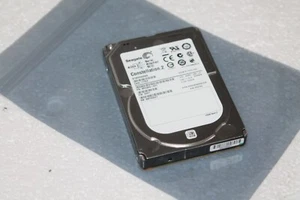 DISQUE DUR SEAGATE CONSTELLATION .2 SAS 500 Go 6Gb/s 2.5" ST9500620SS 9RZ264-001 - Photo 1/5