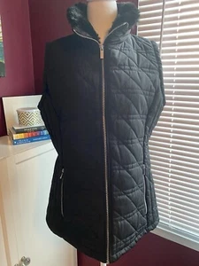 NWT! Women’s Calvin Klein Black Vest w/Faux Fur On Inside Stand Up Collar Size M - Picture 1 of 3