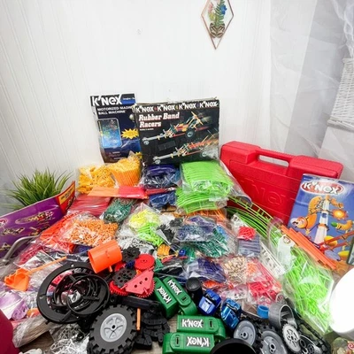 K'nex HUGE Lot Over 4900 Pieces SEPERATED and Counted  22lbs All Colors K'Nex - Image 1 of 4