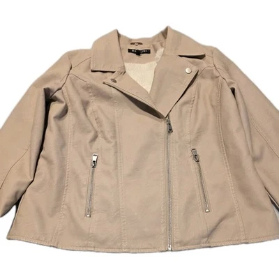 Women's polyester leather lookalike Baccini  jacket size M Fleece lining . - Image 1 of 4