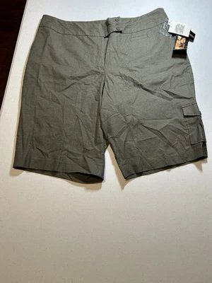 Bermudas cargo para mujer Dalia Collection 16X verde militar mezcla lino Foto 1 de 4