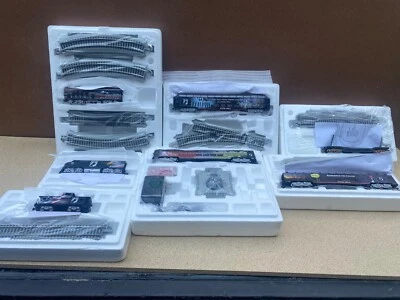 Juego de tren expreso Hawthorne Village POW MIA con motor y 6 vagones con certificado de autenticidad Foto 1 de 4