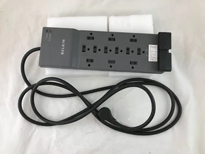Tira eléctrica protectora contra sobretensiones delgada Belkin BE112234-10 de 12 salidas - Imagen 1 de 5