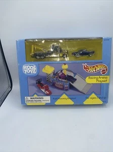 1999 Kool Toyz Hot Wheels Racing Arena Playset Blue ‘55 Chevy & Tow Truck - Picture 1 of 12