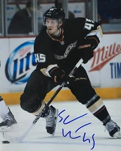Foto 8x10 firmada por los patos de Anaheim de Sami Vatanen - Imagen 1 de 1