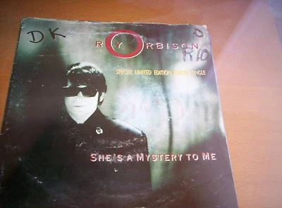 ROY ORBISON  "SHE'S A MYSTERY TO ME"  (POSTER SINGLE)   7 INCH 45  1989 - Image 1 of 4