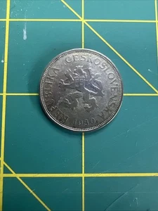 5 Czech Coins, Including A Silver 1930 (0.500) 5 Kč Coin - Picture 1 of 8