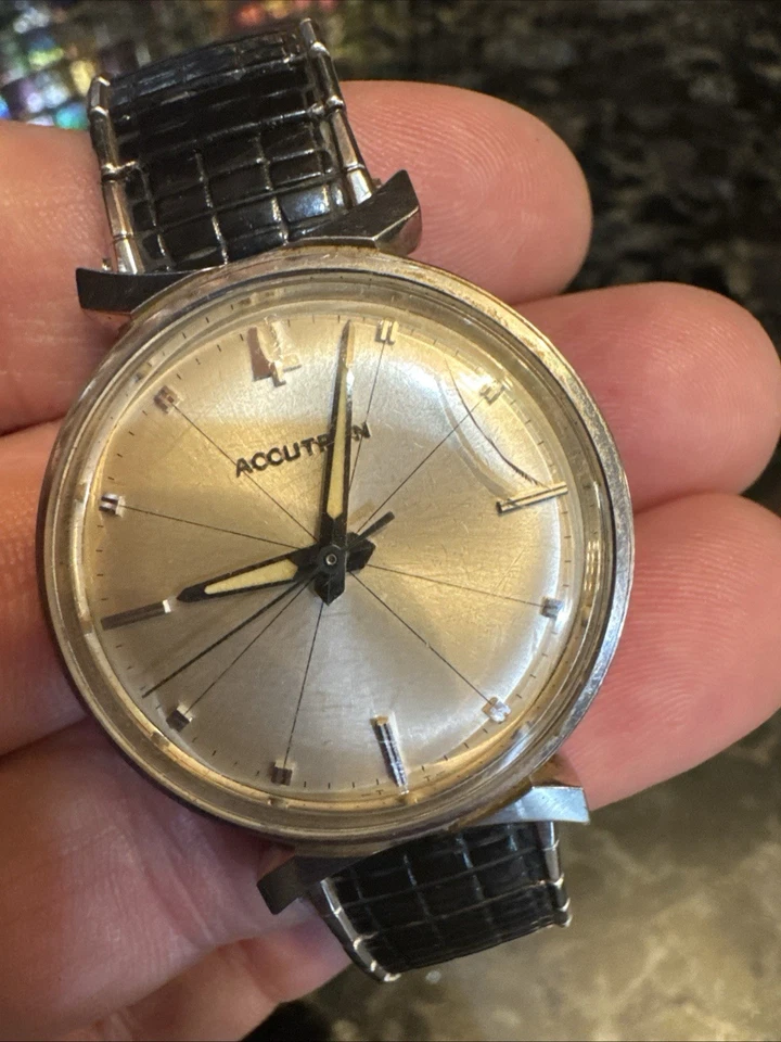 Vtg 1967 M7 56567 Bulova Accutron Bowtie Tuning Fork Men's Watch Working 36MM - Image 1 of 4