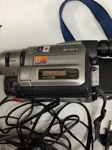 Sony CCD-TRV85 Handycam 8mm Hi-8 Camcorder Night Vision Read - Picture 1 of 8