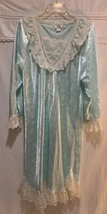 ❤️Vintage Nightgown Babydoll TJW Mervyns Sea Mist Damask Satin Lace Ruffles - Picture 1 of 11