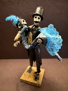 Vintage Day Of The Dead Dia De Muertos Paper Mache Figurines Bride Groom Wedding - Picture 1 of 5