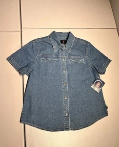 Levis Shirt Women’s Large Blue Denim Metal Button Work Western Short Sleeve VTG - Picture 1 of 11