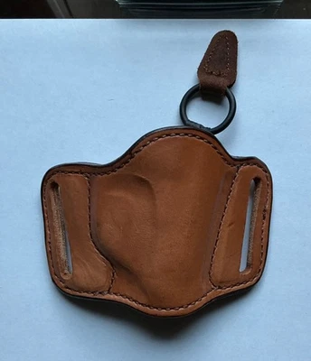 Bianchi Model 105 Minimalist Belt Slide Holster Size Rh Size 14 Vintage Leather - Image 1 of 4