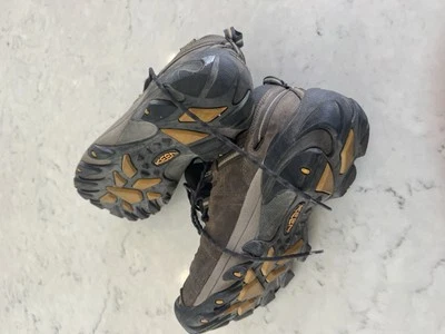 Botas de senderismo Keen.  Hombre Talla 10.5 Foto 1 de 4