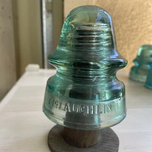 Vintage McLaughlin No. 19 Glass Insulator Minty Blue - Picture 1 of 3