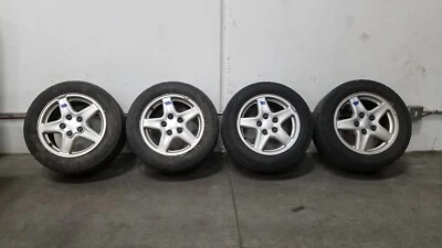 Pontiac Trans Am 1998 fabricante de equipos originales juego de llantas/neumáticos de 16" #2430 KK3 Foto 1 de 4