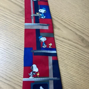 Vintage Peanuts Dr Snoopy Dog Bone Connected to Funny Bone 100% Silk Neck Tie - Picture 1 of 5