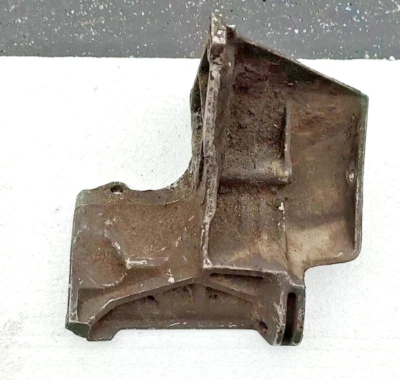 1969-1970 Buick GS GSX 400 430 455 A/C Alternator Bracket 1231871 - Image 1 of 4