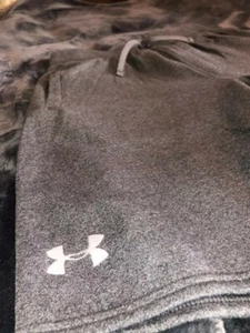 UA TB Shoreline Short Mens Lrg 1310023 NWT $50.00- DARK CHARCOAL darker Than Pic - Picture 1 of 4