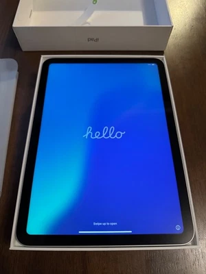 *Brand New* Apple iPad (11th generation) A16 128 GB, Wi-Fi, 11 in - Silver - Image 1 of 4