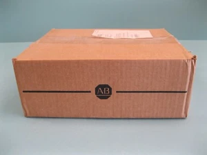 Servoaccionamiento Allen-Bradley 2198-H015-ERS2 Ser A Kinetix 5500 NUEVO/SELLADO H11 - Imagen 1 de 6