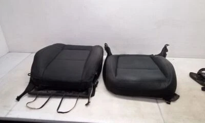 Cubierta de asiento del lado del conductor y espuma para Jeep JL Wrangler OEM 4 puertas solo 2018-2023 147625 Foto 1 de 4