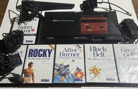 Sega Master System Console, 2 Controllers, Light Phaser, 6 Games *Tested*