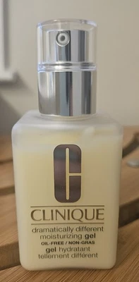 Clinique Dramatic Different увлажняющий лосьон, 4,2 унц/125 мл, новый - Изображение 1 из 2