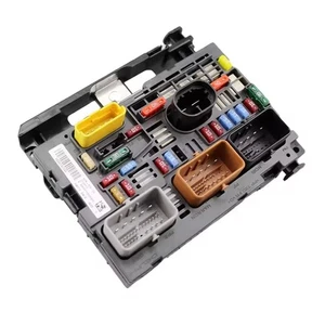 Sicherungskasten Montage für Berlingo Partner 408 607 Expert Jumy 98070287808961 - Bild 1 von 6