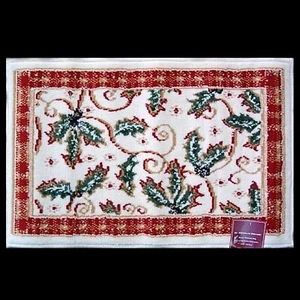 St Nicholas Square HOLLY GARLAND Woven Rug 20x30 Plaid Victorian Red Green Gold - Picture 1 of 9