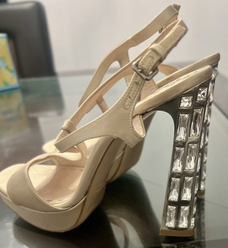 Scarpe Miu Miu impreziosite gioiello cristallo tacco a blocco avorio vernice pelle 40 9 5