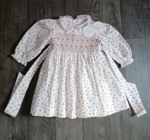 Sutherby Lane Smocked Cordroy Rosa Floreale Nuovo con etichette Età 2 anni Manica Lunga Cotone - Foto 1 di 8