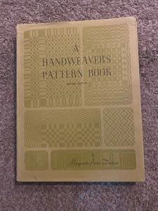 A Handweaver's Pattern Book by Marguerite Porter Davison - 1971 - hardcover - Picture 1 of 15