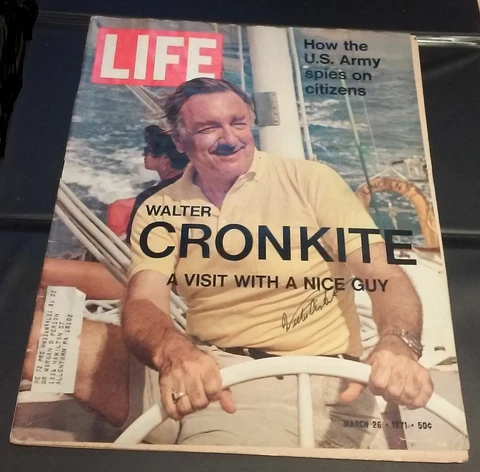 WALTER CRONKITE - LIFE Magazine (March 26, 1971) - SIGNED Cover