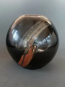 Vintage Laura Tangusso studio pottery stoneware vase, 7.5 inches - Picture 1 of 8