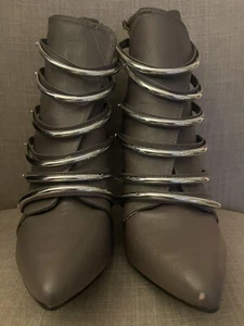 Doll House Gray Leather High Heel Ankle Boots WITH METAL Size 9M - Picture 1 of 6