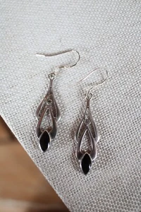 Pendientes colgantes vintage de plata maciza con piedras esmaltadas negras - Imagen 1 de 10