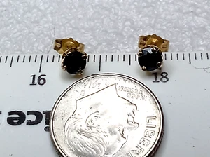 14KT YELLOW GOLD, ROUND 3.75MM BLUE SAPPHIRE STUD EARRINGS, .7 GRAMS - Picture 1 of 4